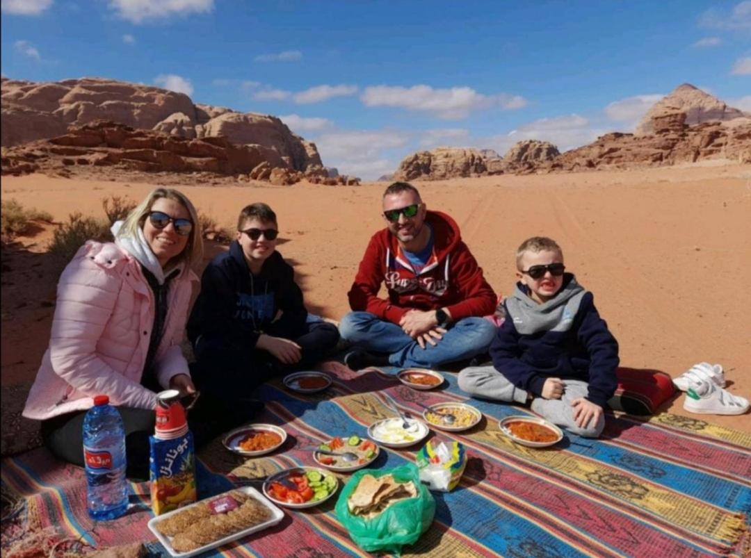 Wadi Rum Local Guide Camp Luaran gambar