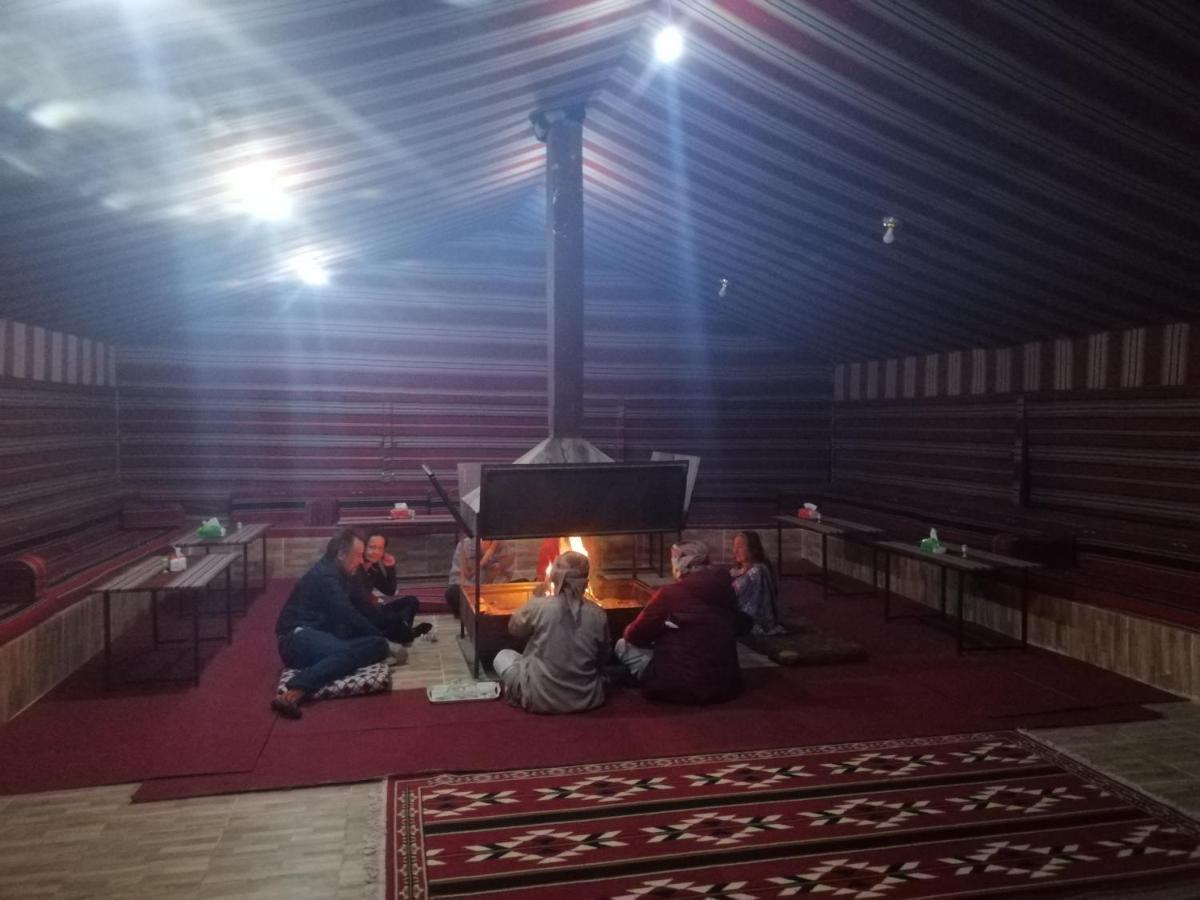 Wadi Rum Local Guide Camp Luaran gambar