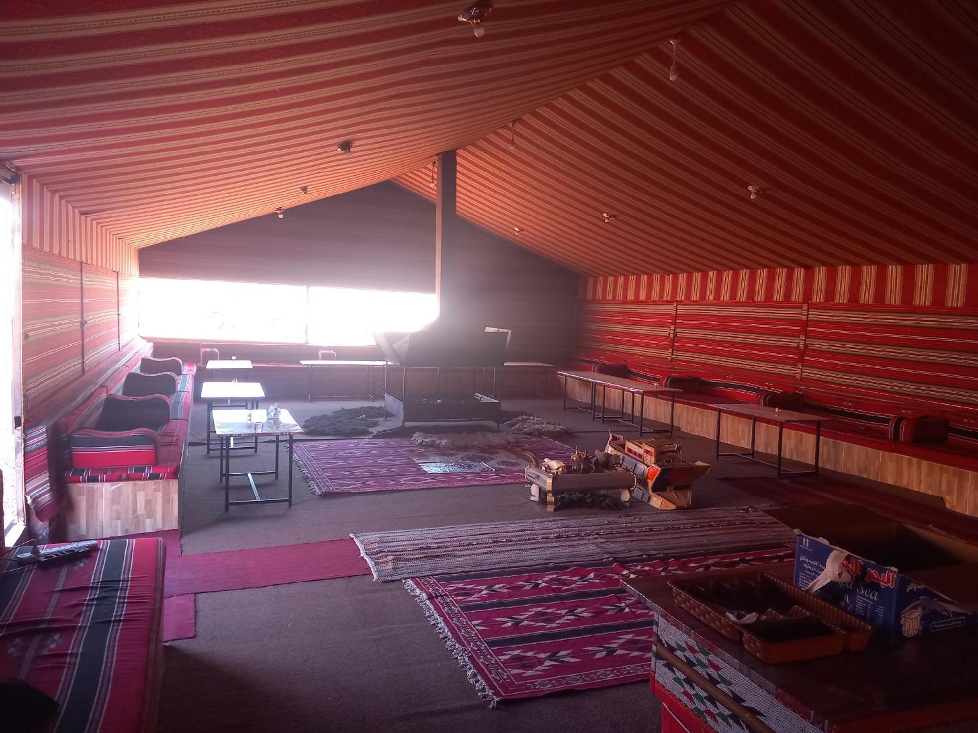 Wadi Rum Local Guide Camp Luaran gambar